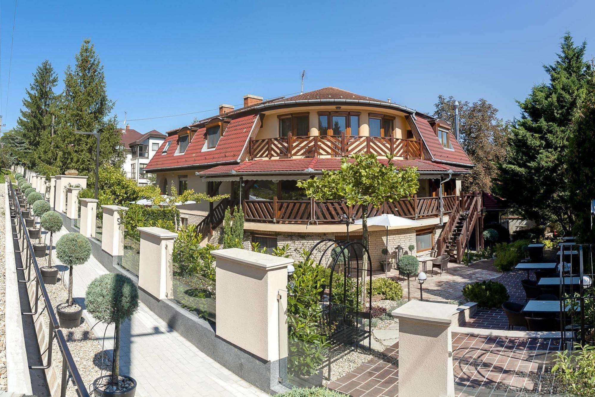 Villa Rosa Boutique Hotel Budapeste Exterior foto